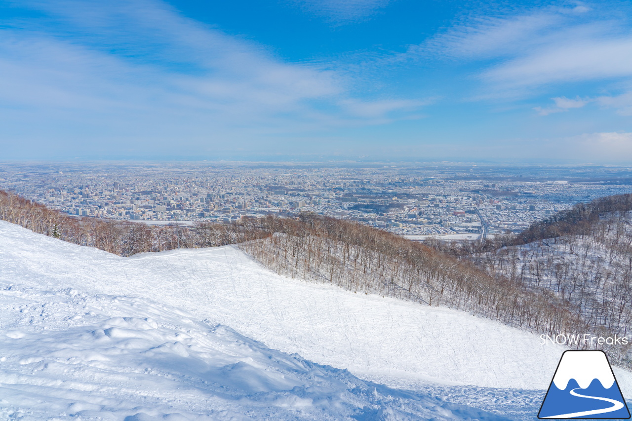 札幌藻岩山スキー場｜ふわっふわの粉雪シーズン到来！思いっきり多彩なコースを楽しみましょう！